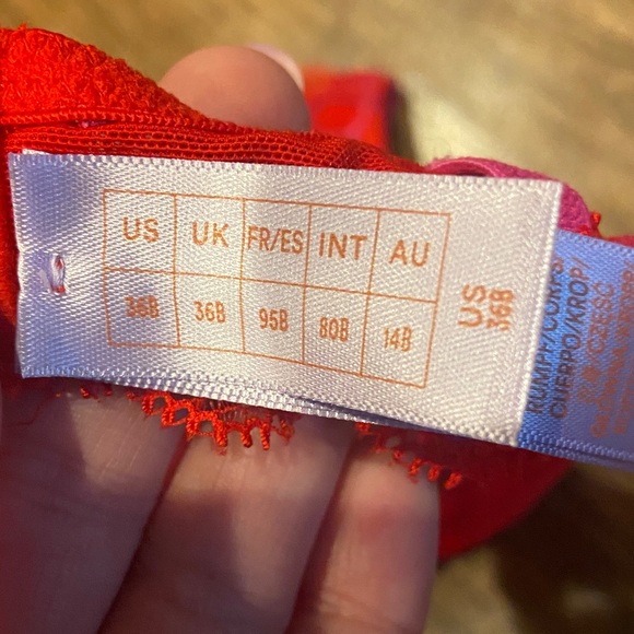 Savage Fenty Red Lace Bra size 36 B - Picture 4 of 4